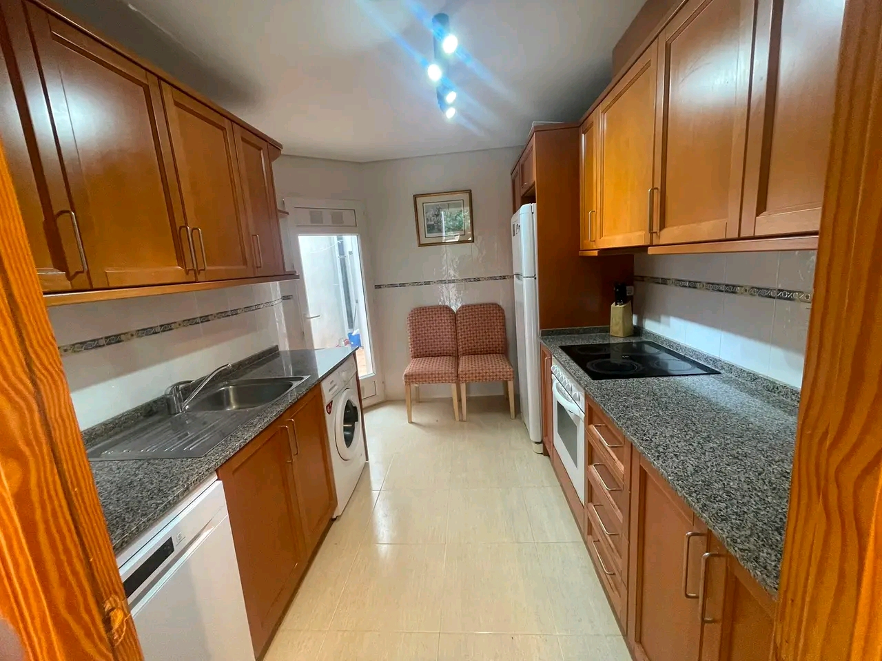 A LA VENTA AMPLIO APARTAMENTO CON TERRAZA EN JALON