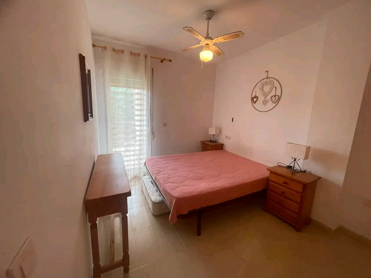 A LA VENTA AMPLIO APARTAMENTO CON TERRAZA EN JALON