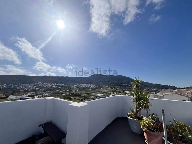LUMINOSO APARTAMENTO CON PARKING Y TRASTERO EN BENITACHELL