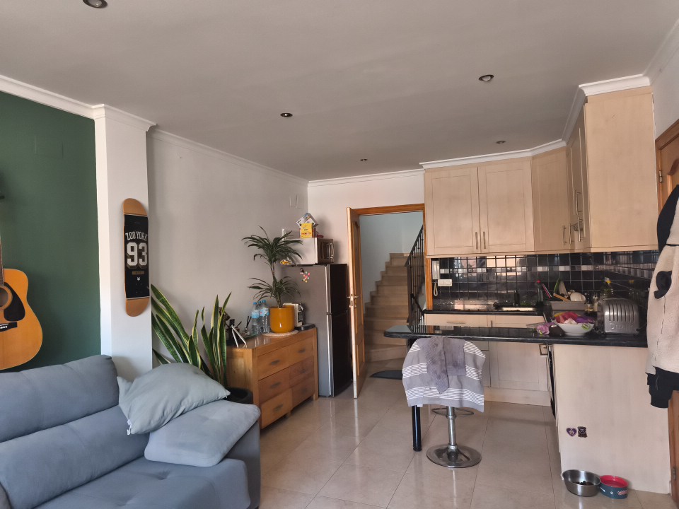 LUMINOSO APARTAMENTO CON PARKING Y TRASTERO EN BENITACHELL