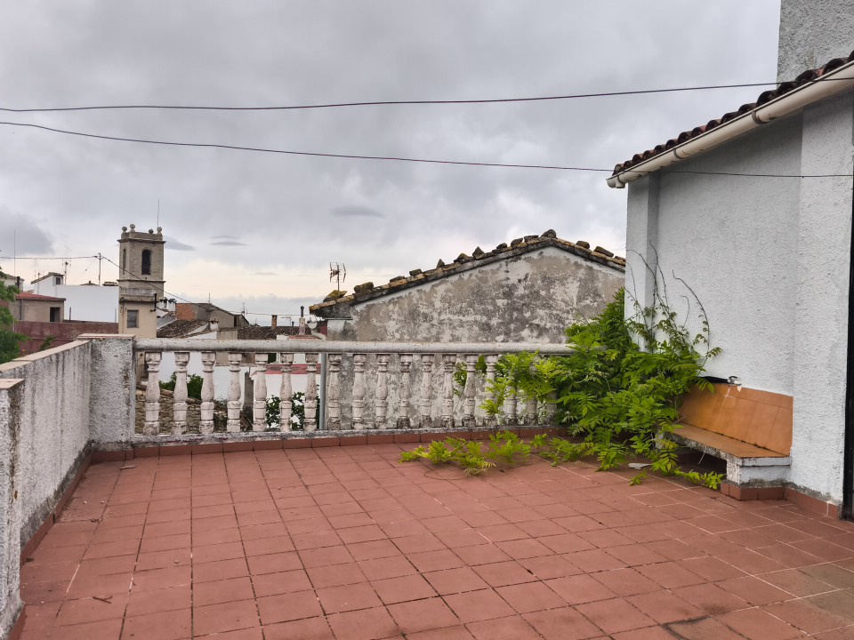 CASA DE PUEBLO EN LA VALL DE LAGUAR
