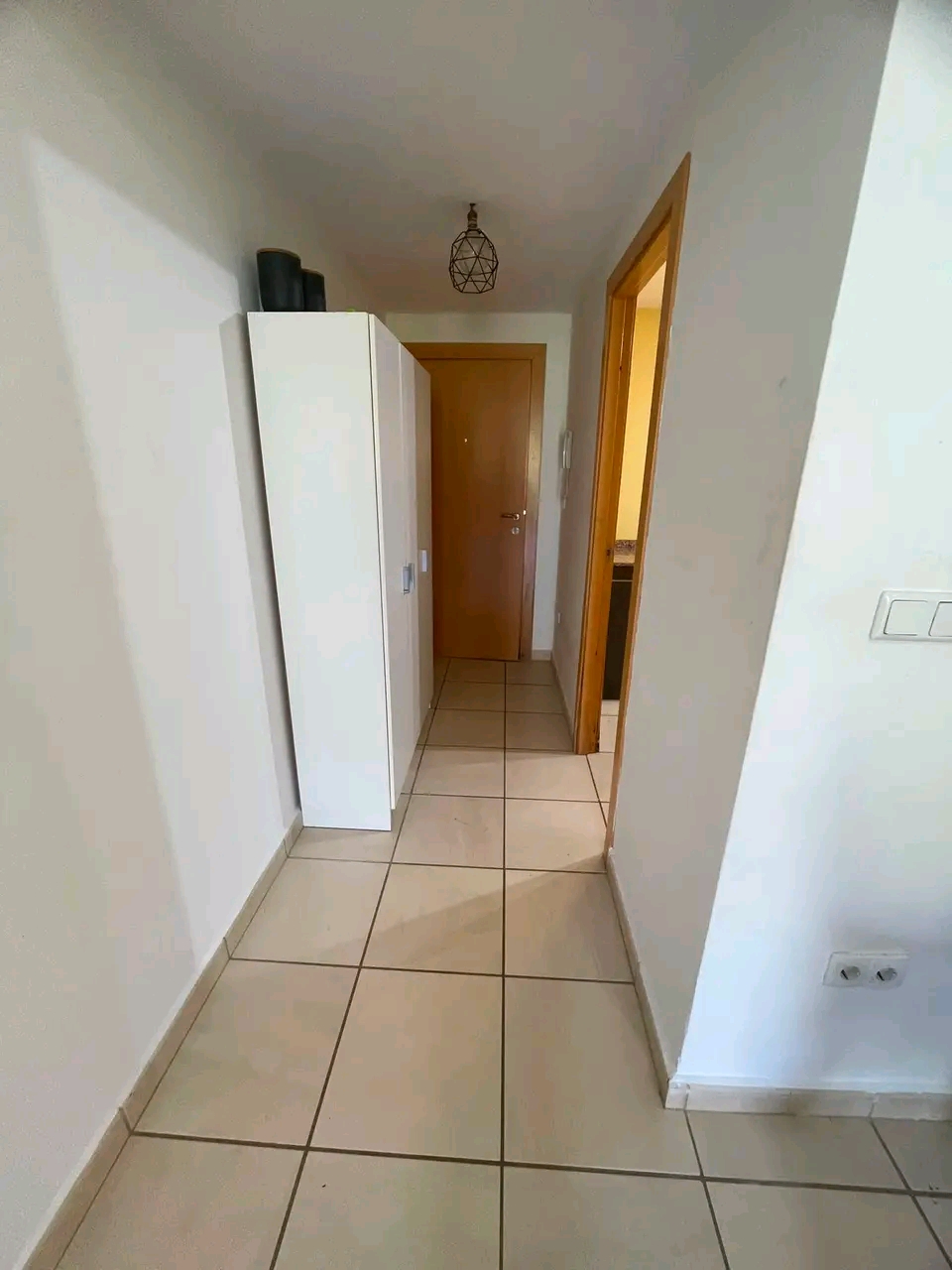 COQUETO APARTAMENTO EN VENTA EN PARCENT CON PLAZA DE PARKING