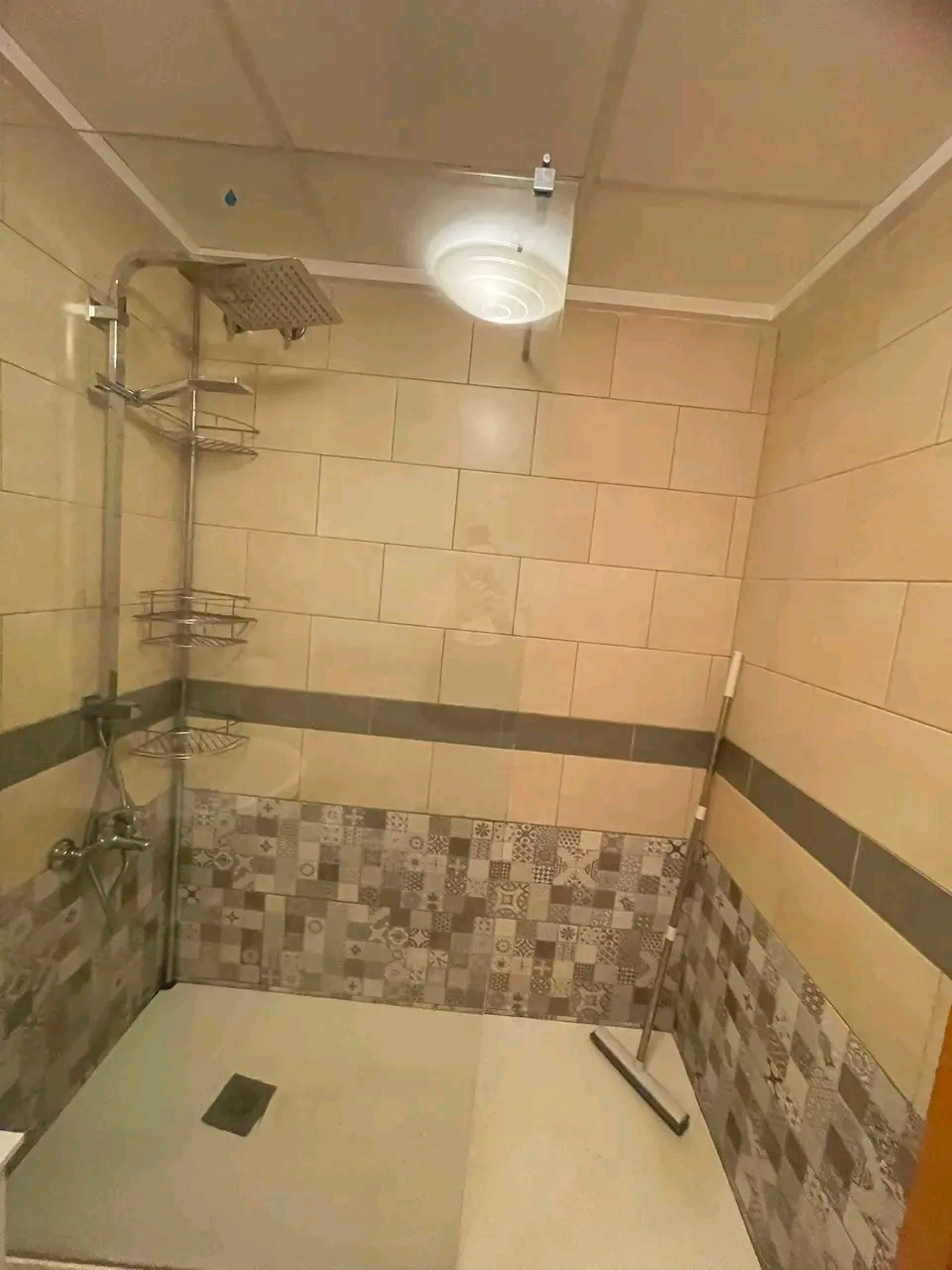 COQUETO APARTAMENTO EN VENTA EN PARCENT CON PLAZA DE PARKING