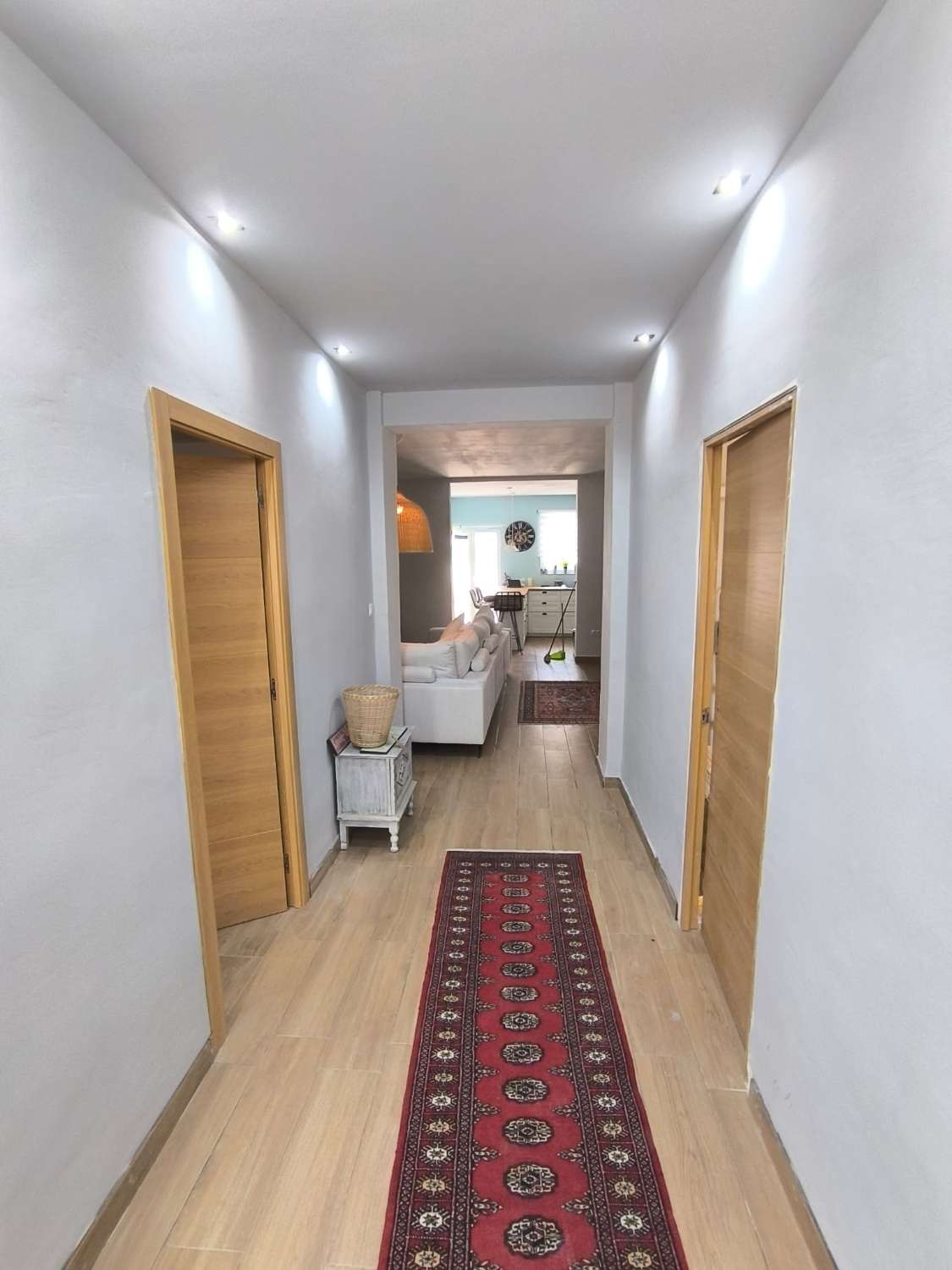 OPORTUNIDAD CASA DE PUEBLO CON GRAN PATIO