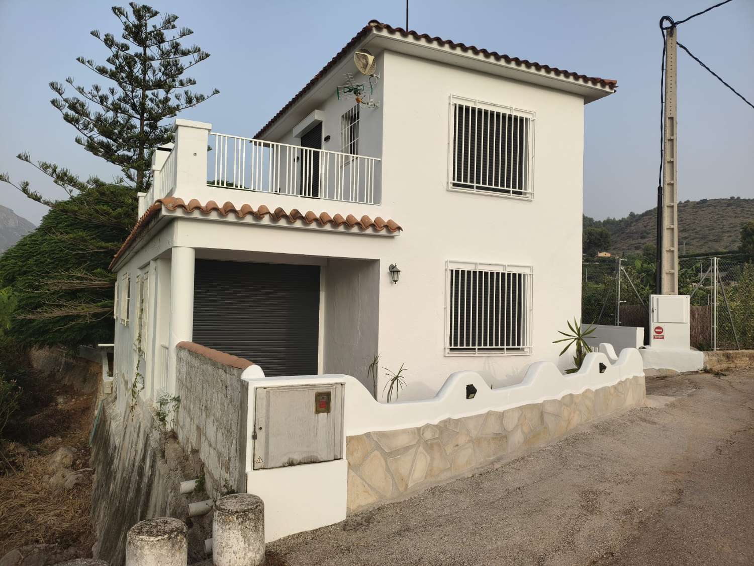 CASA DE CAMPO EN PEGO