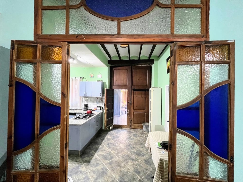 Casa de pueblo renovada con amplio patio