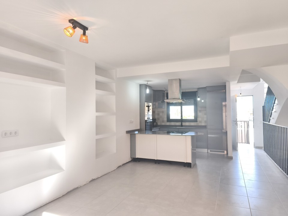 Adosado reformados en Els Poblet