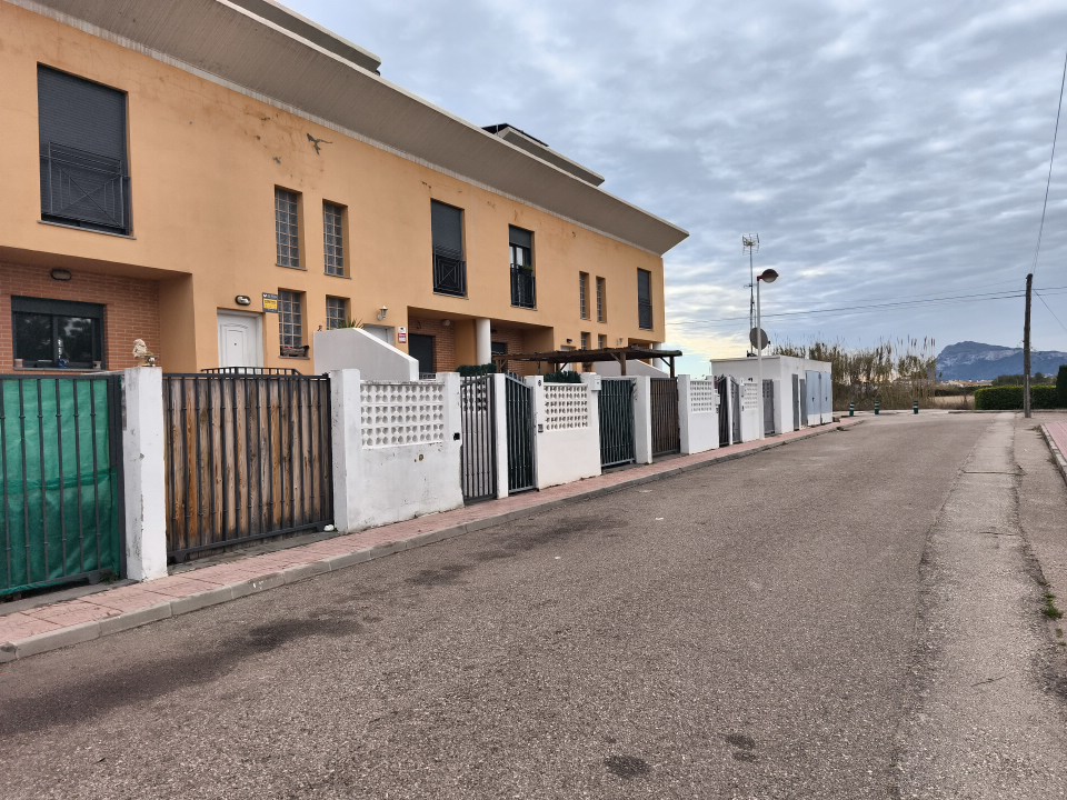 Adosado reformados en Els Poblet