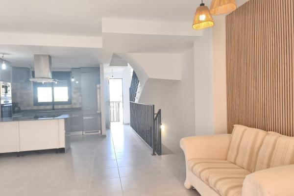 Adosado reformados en Els Poblet