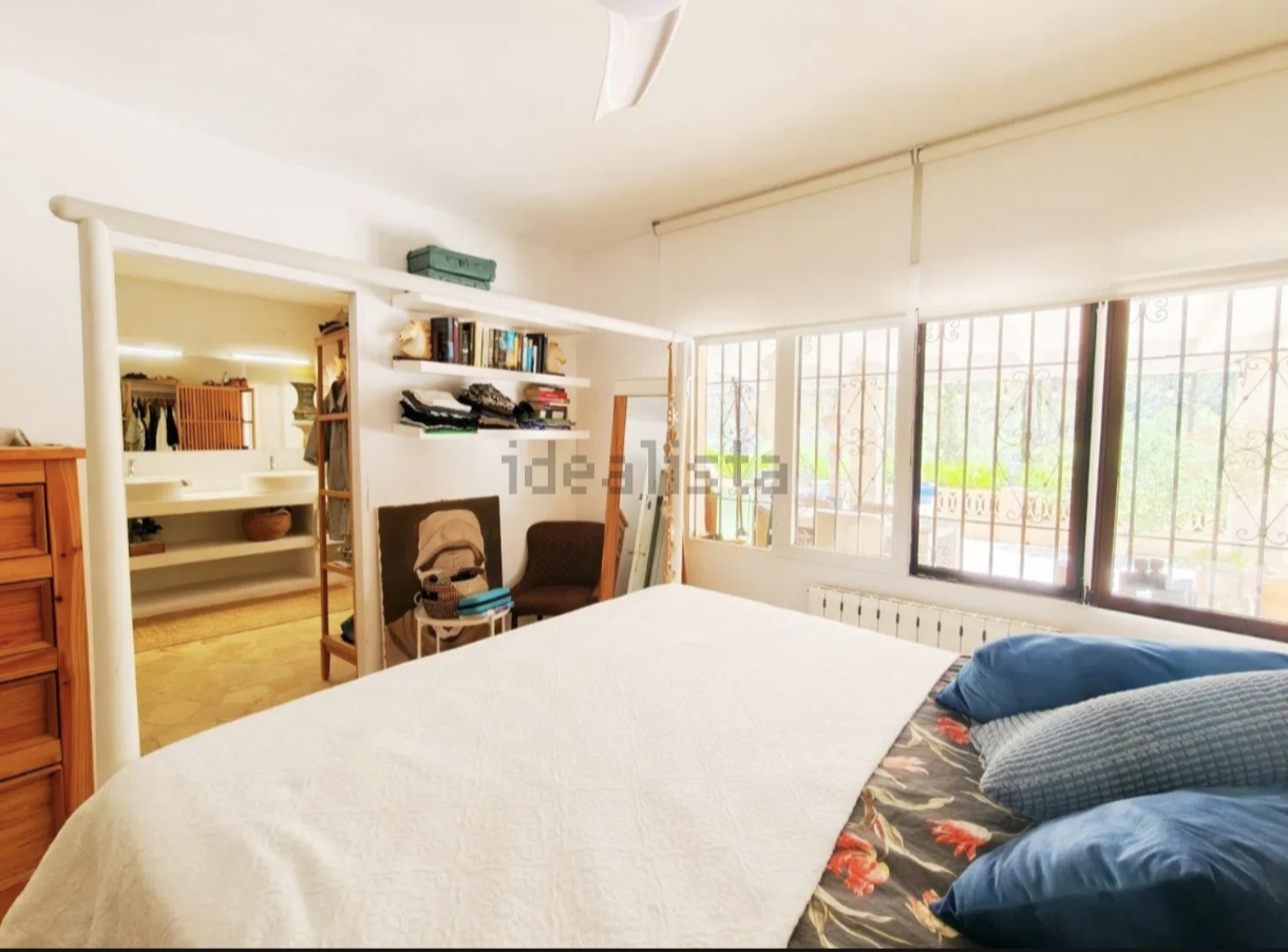 PRECIOSA FINCA CON DOS VIVIENDAS.