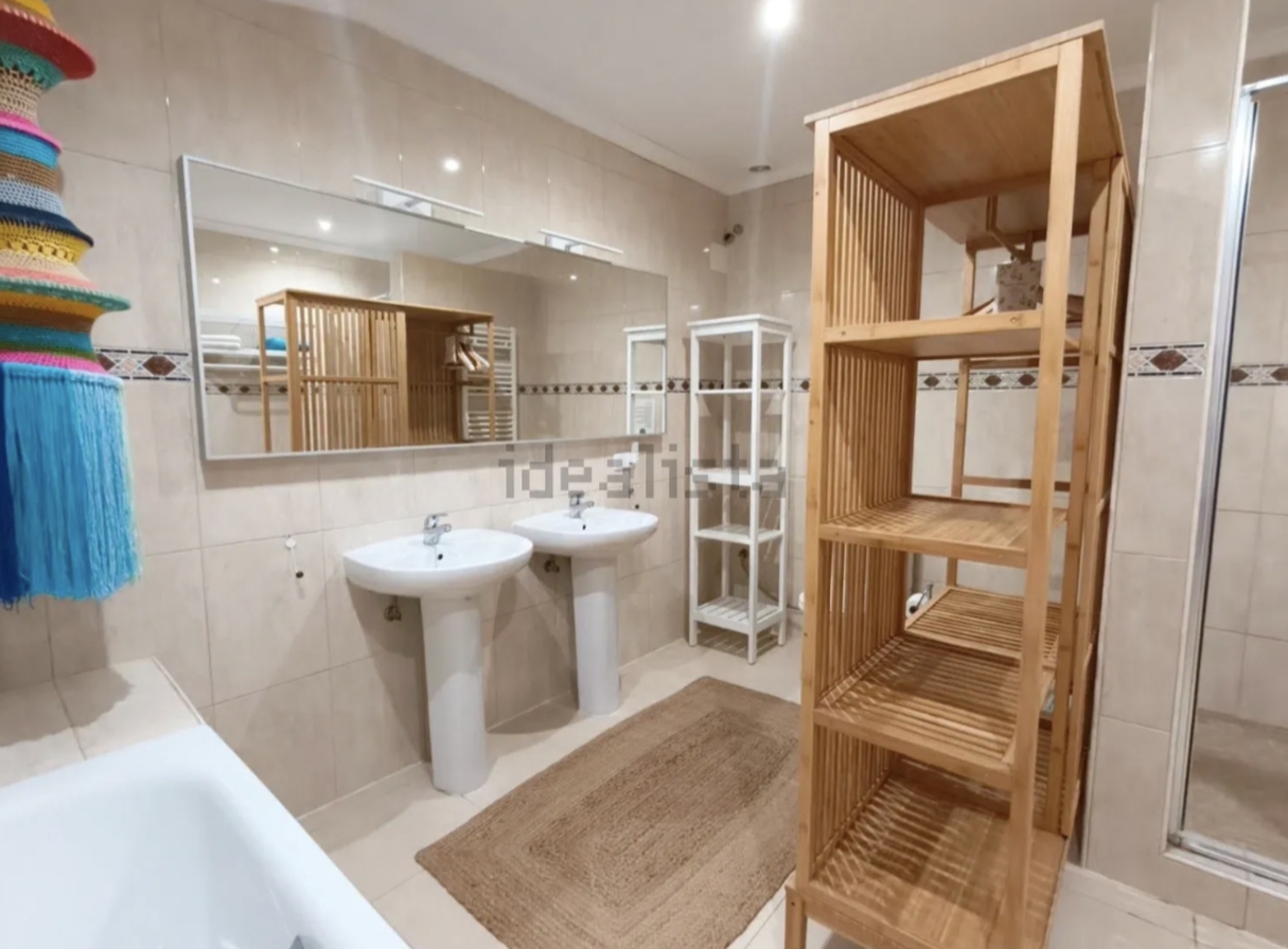 PRECIOSA FINCA CON DOS VIVIENDAS.