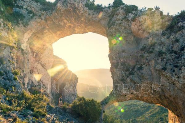 PRECIOSA FINCA CON DOS VIVIENDAS.