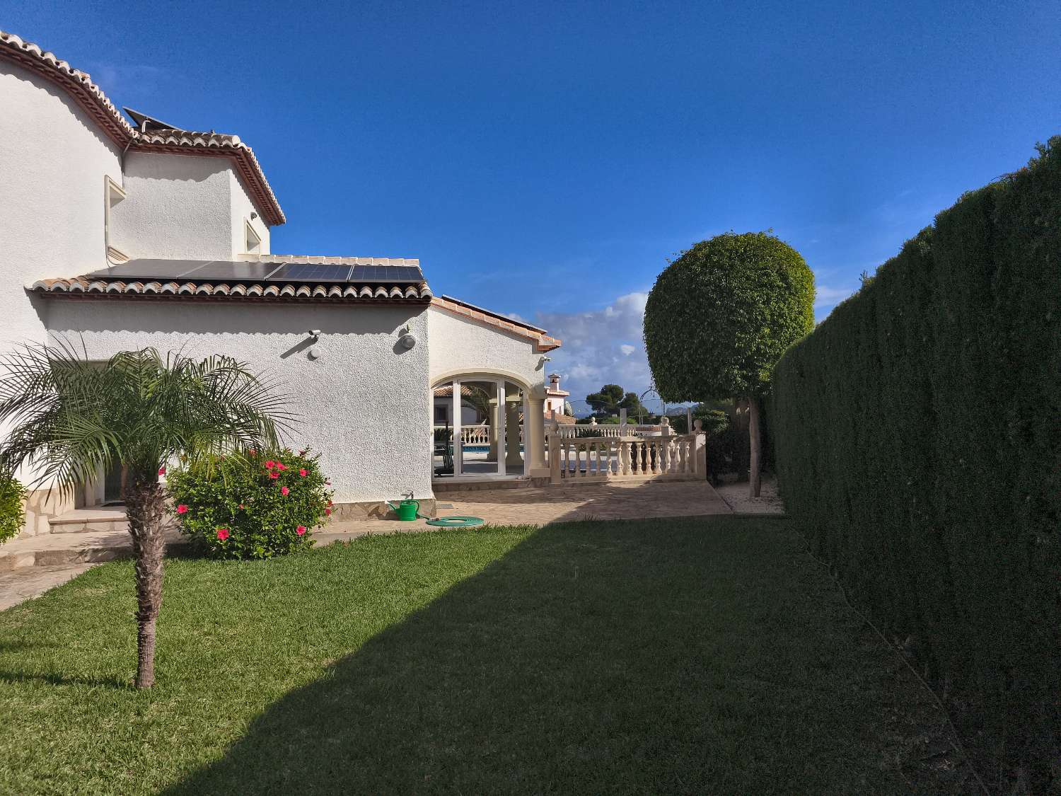 CHALET CERCA DE LA PLAYA EN JAVEA CON PRECIOSAS VISTAS