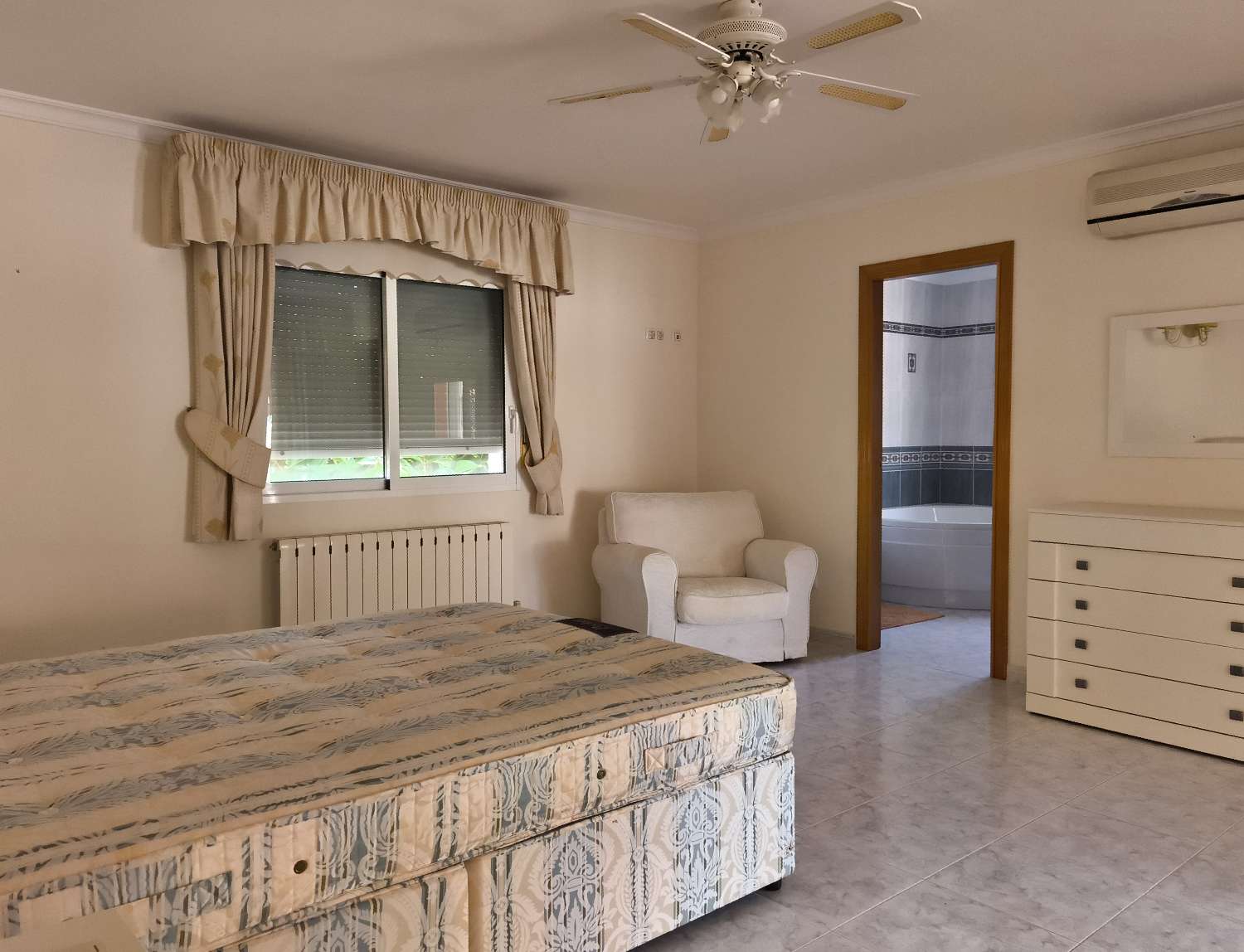 CHALET EN EL VALLE DE JALON