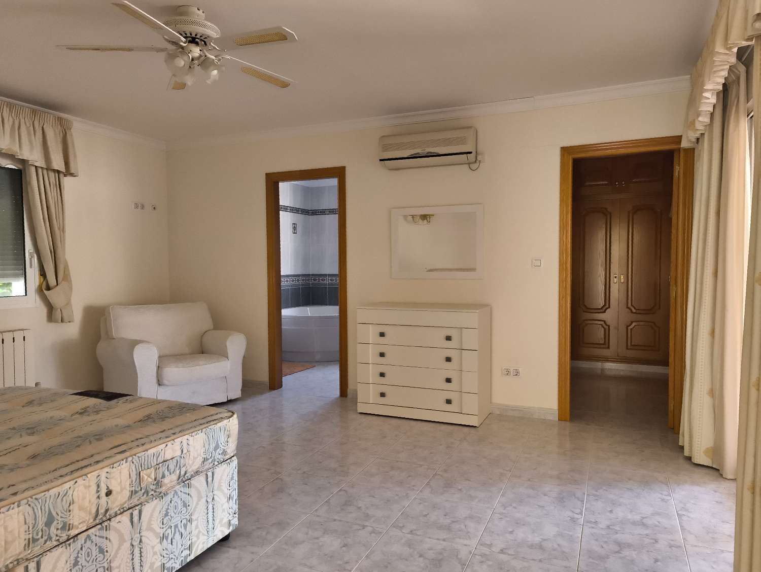 CHALET EN EL VALLE DE JALON