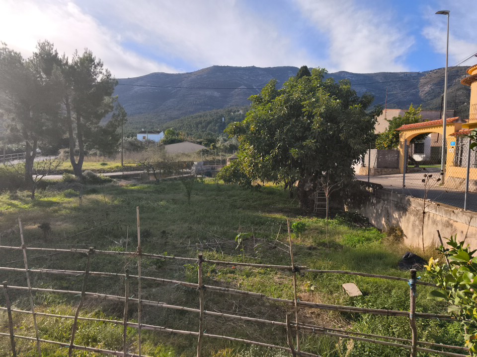 CASA DE CAMPO EN UNA SOLA PLANTA