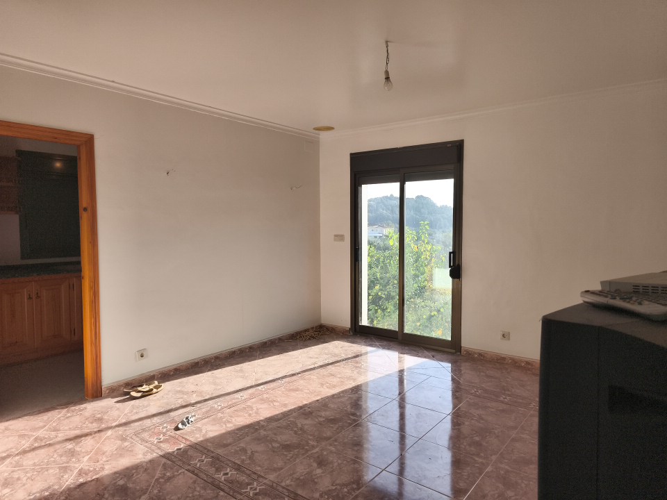 CASA DE CAMPO EN UNA SOLA PLANTA