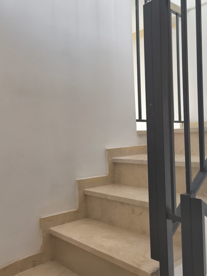 OPORTUNIDAD ADOSADO A LA VENTA EN ELS POBLET