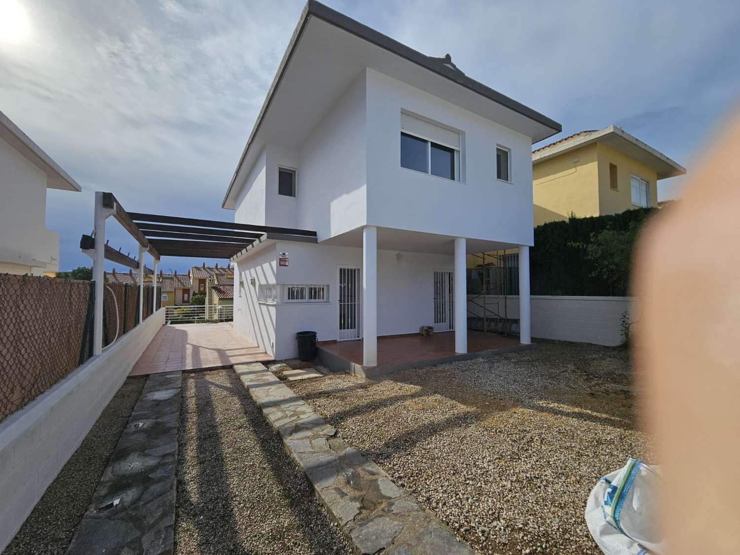 Casa con 300m de parcela en La Nucia