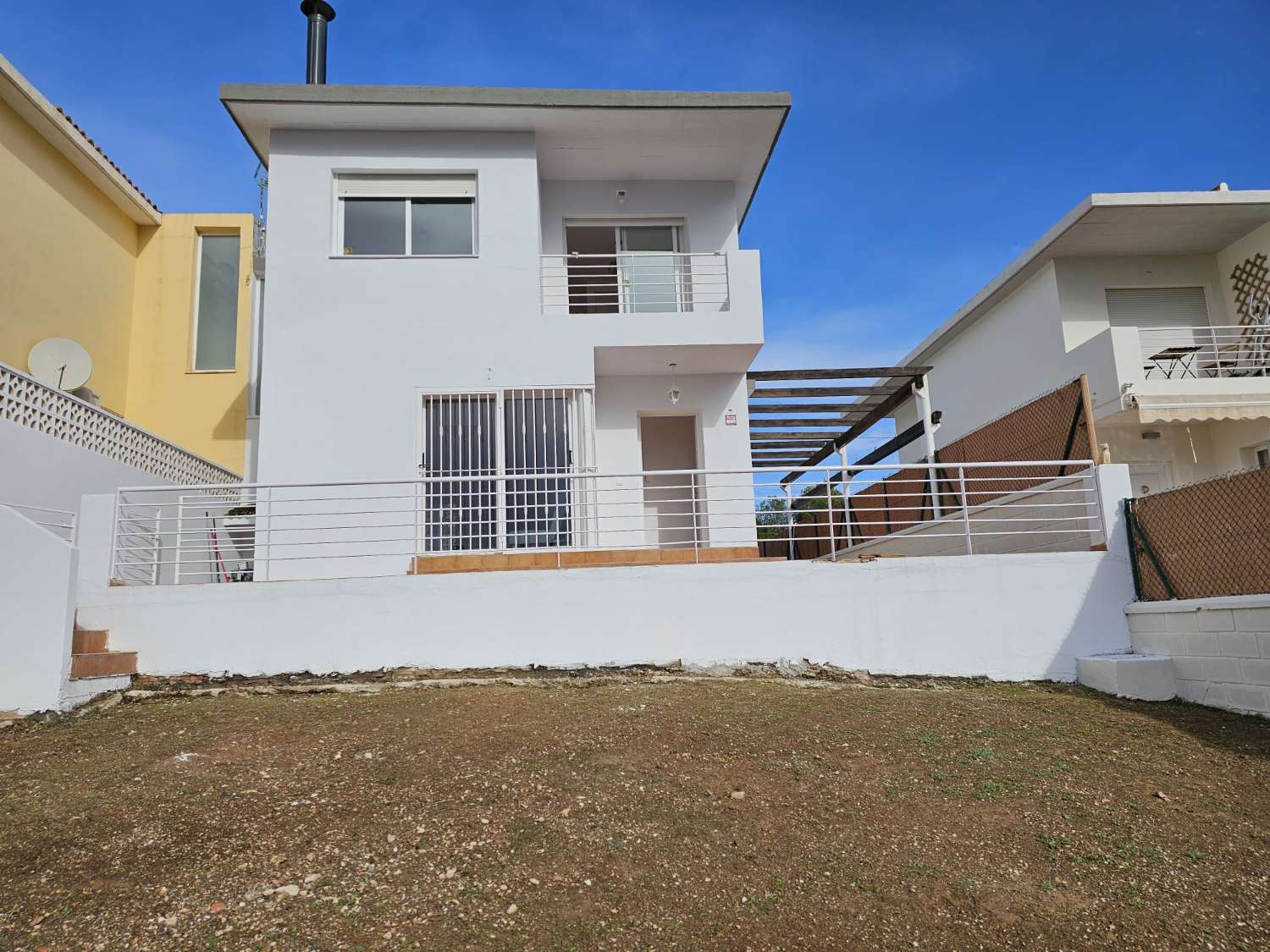 Casa con 300m de parcela en La Nucia