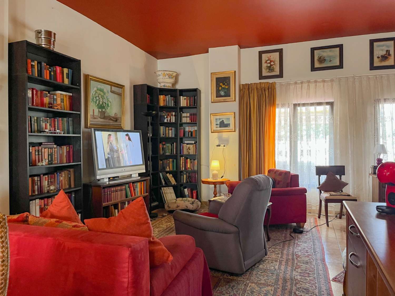 Adosado con dos viviendas individuales a 600m de la Playa de Les Marines