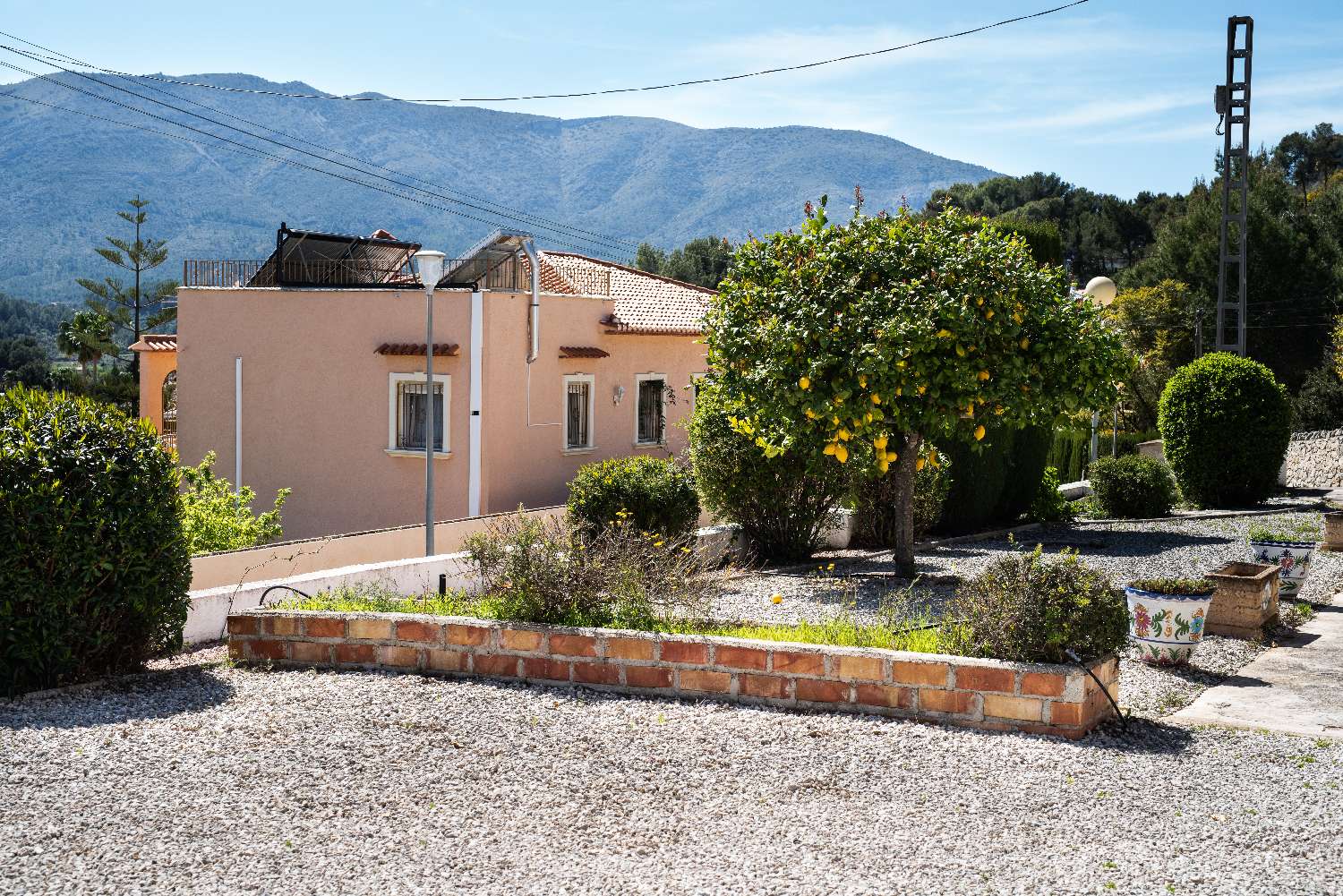 CASA INDEPENDIENTE EN VENTA EN EL VALLE DE JALÓN